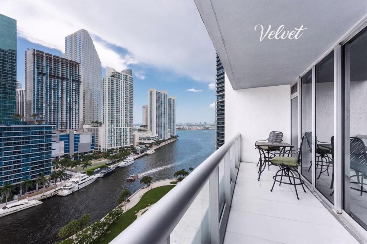 Icon Brickell Suites By Vesper Маямі Екстер'єр фото